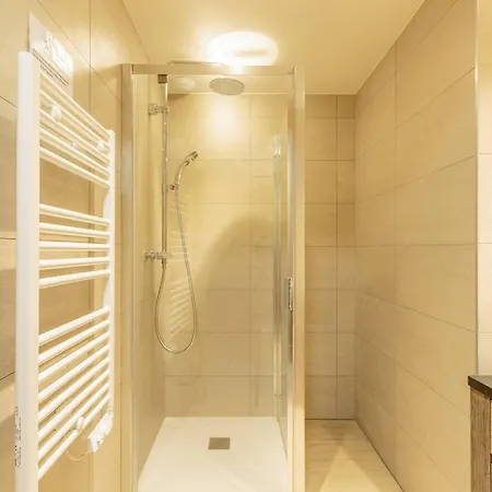 Apartment Duplex Cosy Avec Piscine Et Spa, Pied Des Pistes - Fr-1-461a-25