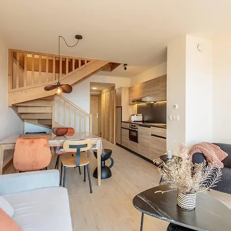 Apartment Duplex Cosy Avec Piscine Et Spa, Pied Des Pistes - Fr-1-461a-25